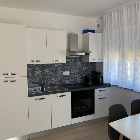 Apartman Ki Apartment พูลา ภายนอก รูปภาพ
