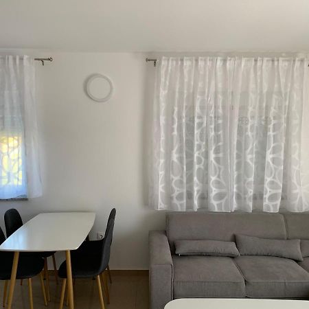 Apartman Ki Apartment พูลา ภายนอก รูปภาพ