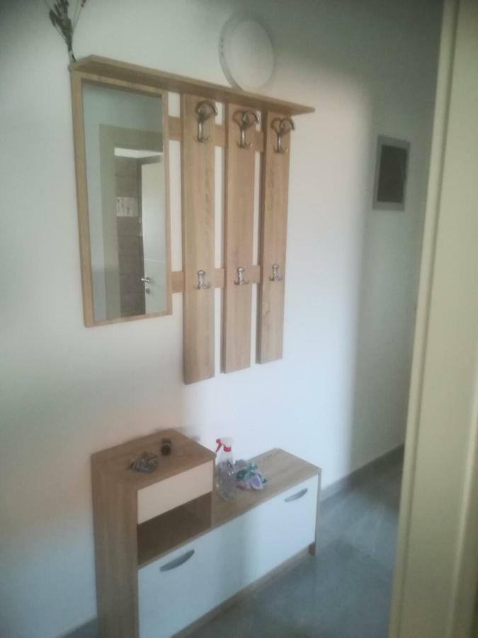 Apartman Ki Apartment พูลา ภายนอก รูปภาพ